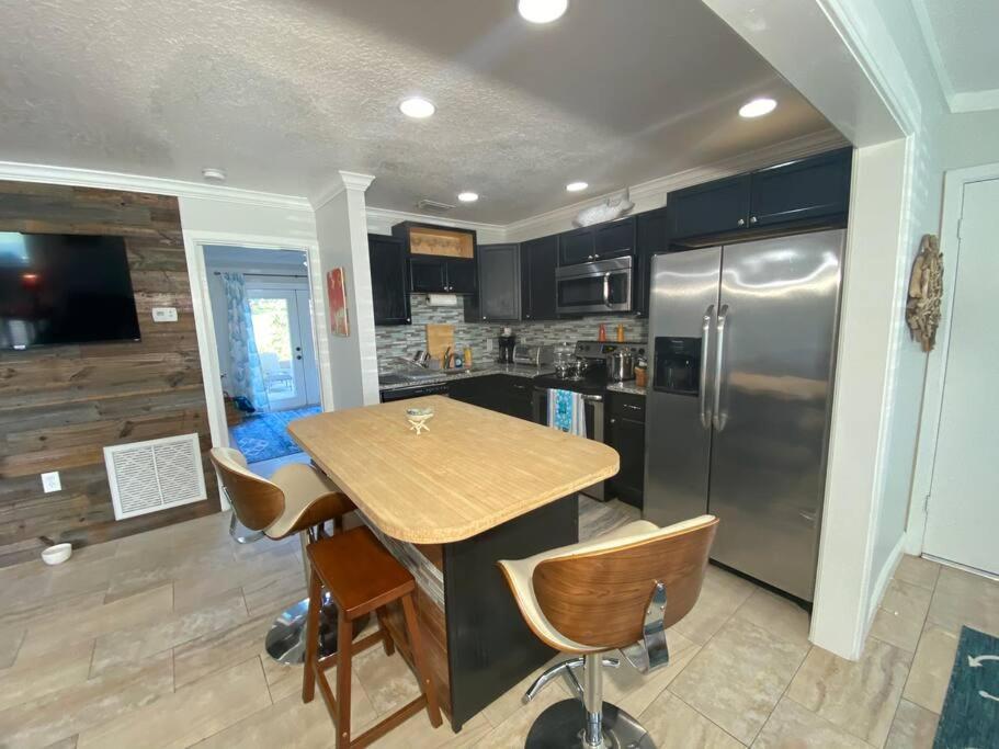 Rock Ridge I. Private And Close To Everything. Hébergement de vacances *
